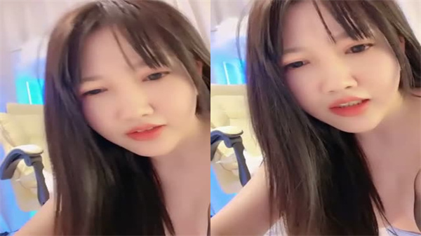 黑丝巨乳肥臀骚货淫语挑逗!近距拍摄掰开无毛粉嫩小穴,假阳具狂插高潮喷水