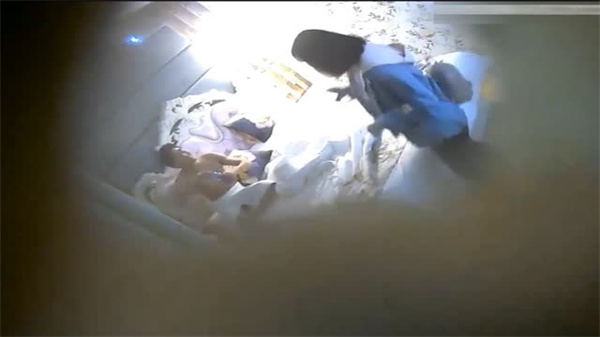 偷拍高潮:干涩私处的隐秘诱惑